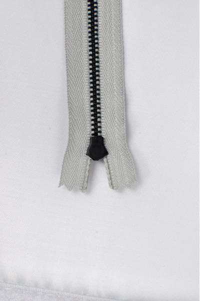 ZIP064 1號拉鏈  成衣單頭拉鏈款式  黑古銅牙拉鏈款式   密尾拉鏈  不設單獨拉鍊訂購 細節-1